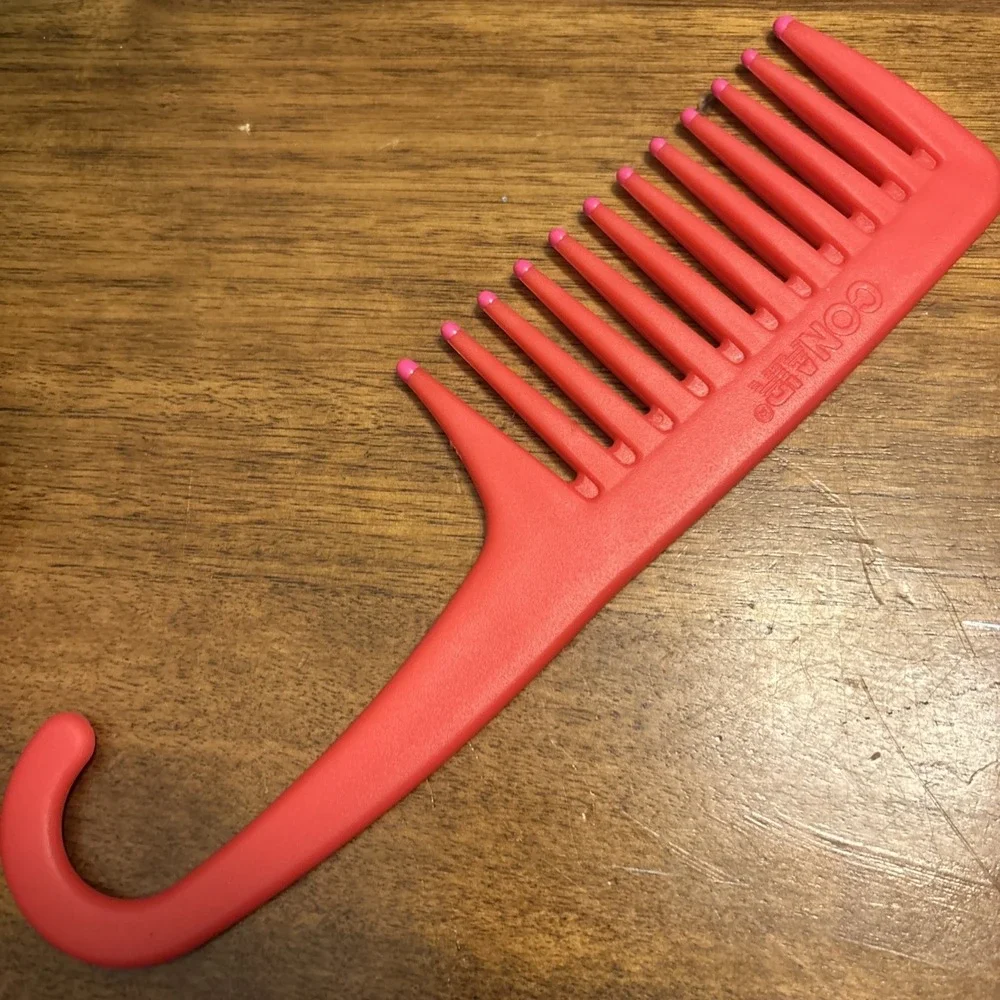 CONAIR Wide Tooth Dipped Ends 9